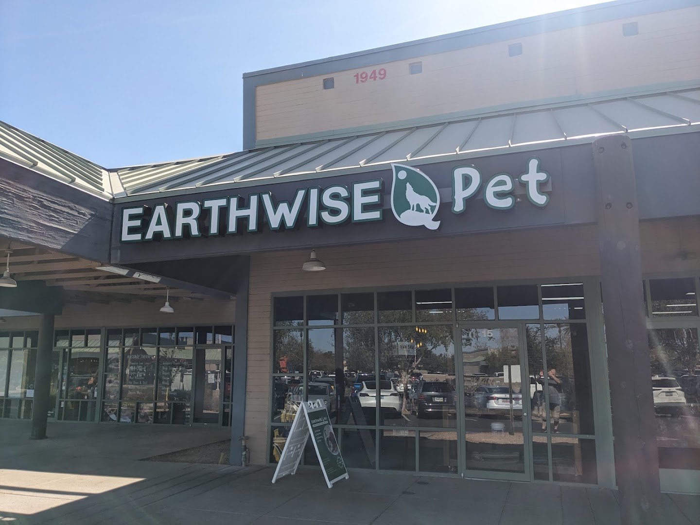 Earthwise Pet Chandler