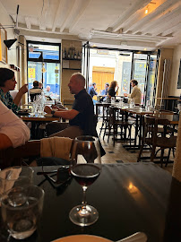 Atmosphère du Restaurant français Le Rubis à Paris - n°6