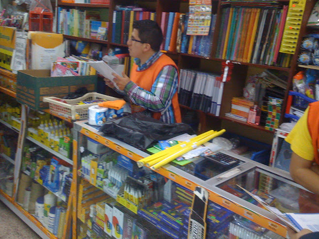 Opiniones de Libreria San Antonio propietaria Rosita Galarza en Ambato - Librería