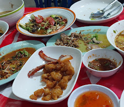 ส้มตำ บ.ใบไม้ photo