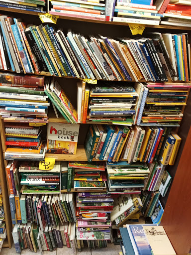 Used Book Store «Book Exchange», reviews and photos, 332 N Main St, Manteca, CA 95336, USA