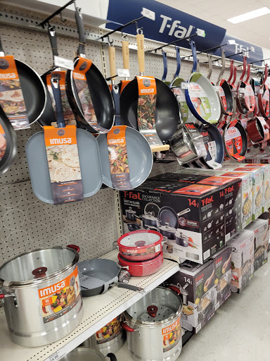 Department Store «Target», reviews and photos, 18855 N Market Pl Dr, Aurora, OH 44202, USA