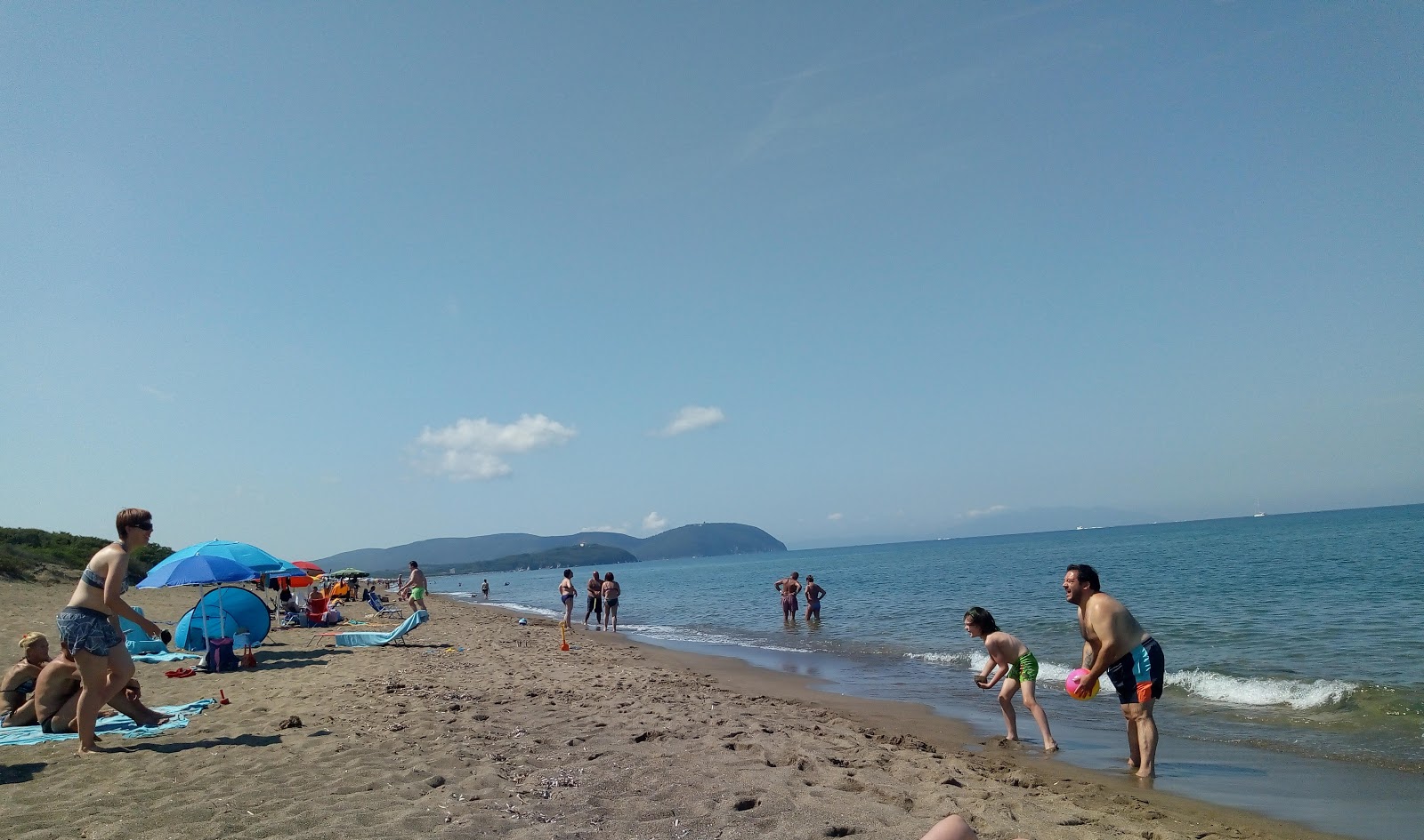 Zdjęcie Spiaggia di Rimigliano II z powierzchnią niebieska woda