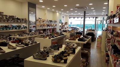 Chaussures Laura à Le Raincy