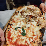 Photo n°2 de l'avis de Ferdinando.l fait le 01/01/2024 à 10:14 sur le  O Muorz Da Creanza à Torre del Greco