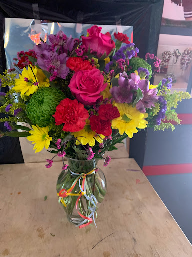 Florist «A Little Castle Flower Shop», reviews and photos, 602 S F St F, Harlingen, TX 78550, USA