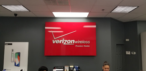 Cell Phone Store «Verizon Authorized Retailer, TCC», reviews and photos, 4737 Concord Pike #590, Wilmington, DE 19803, USA