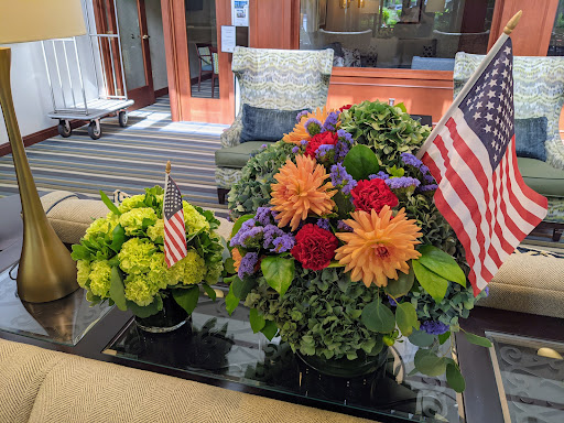 Gift Shop «Cugini Florists & Fine Gifts», reviews and photos, 413 S 3rd St, Renton, WA 98057, USA