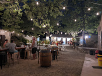 Atmosphère du Bistro les terrasses du lavandin à Esparron-de-Verdon - n°1