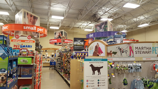 Pet Supply Store «PetSmart», reviews and photos, 400 Mill Creek Dr, Secaucus, NJ 07094, USA