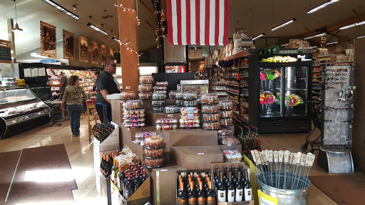 Grocery Store «Sunriver Country Store(IGA)», reviews and photos, 57100 Beaver Dr, Bend, OR 97707, USA