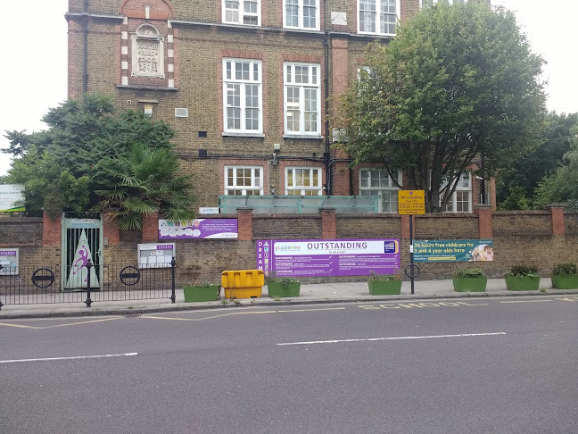 Reviews of Ambler Primary School in London - School