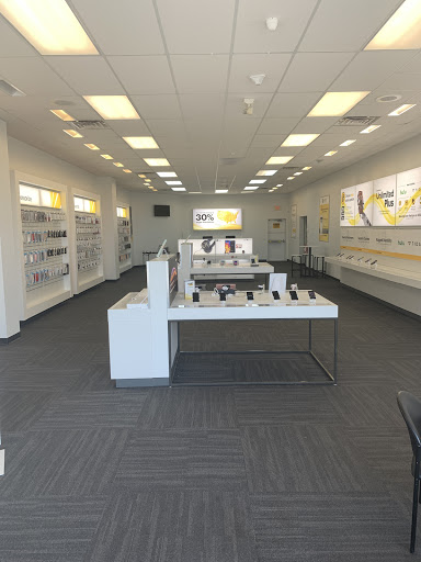 Cell Phone Store «Sprint Store», reviews and photos, 415 Cleveland St, Muscatine, IA 52761, USA