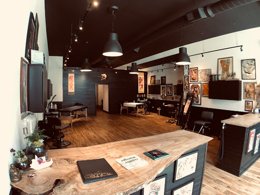 Tattoo Shop «Goodkind Tattoo», reviews and photos, 2230 W Belmont Ave, Chicago, IL 60618, USA
