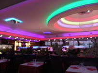 Atmosphère du Restaurant chinois Restaurant Shanghai Gourmet à Varennes-sur-Seine - n°19