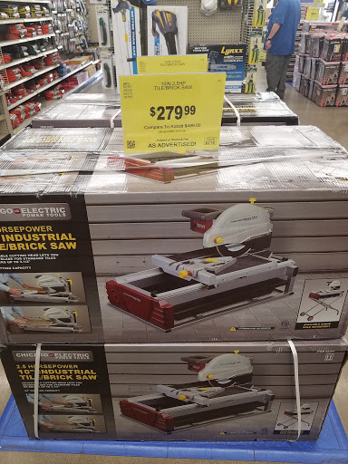 Hardware Store «Harbor Freight Tools», reviews and photos, 6324 Northwest Hwy, Crystal Lake, IL 60014, USA