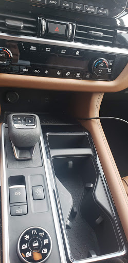 Nissan Dealer «DeCormier Nissan», reviews and photos, 30 Tolland Turnpike, Manchester, CT 06040, USA