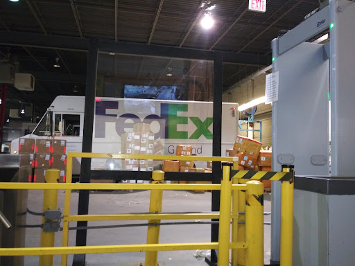 Mailing Service «FedEx Ground», reviews and photos, 1 Johnson Rd, Lawrence, NY 11559, USA