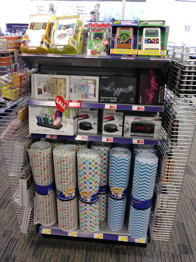 Print Shop «FedEx Office Print & Ship Center», reviews and photos, 451 W Louis Henna Blvd, Round Rock, TX 78664, USA