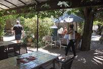 Atmosphère du Restaurant français Restaurant Les Jardins d'été - Chartreuse de Villeneuve lez Avignon à Villeneuve-lès-Avignon - n°10