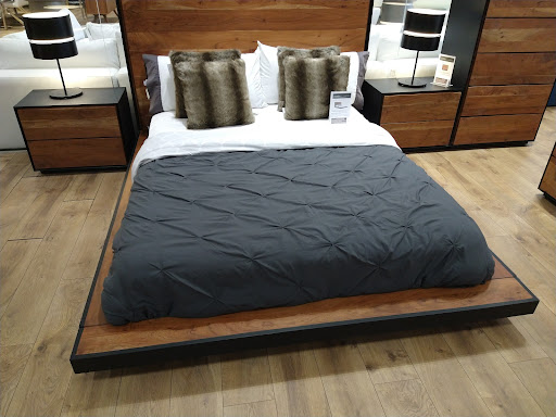 Furniture Store «Modern Furniture Store Fort Lauderdale Modani», reviews and photos, 3661 N Federal Hwy, Fort Lauderdale, FL 33308, USA