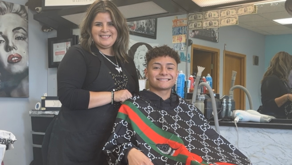 Tati's Beauty Shop 60177