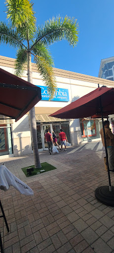 Sportswear Store «Columbia Sportswear Outlet Store at Premium Outlets in Orlando», reviews and photos, 4971 International Dr, Orlando, FL 32819, USA