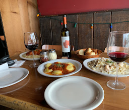 GEPPETTOS PIZZERIA & BISTRO photo