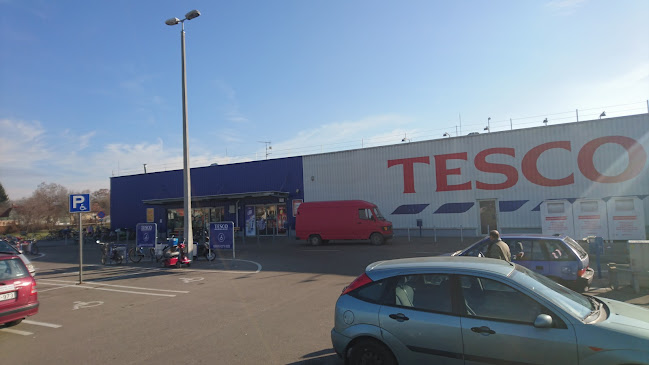 TESCO Makó - Szupermarket