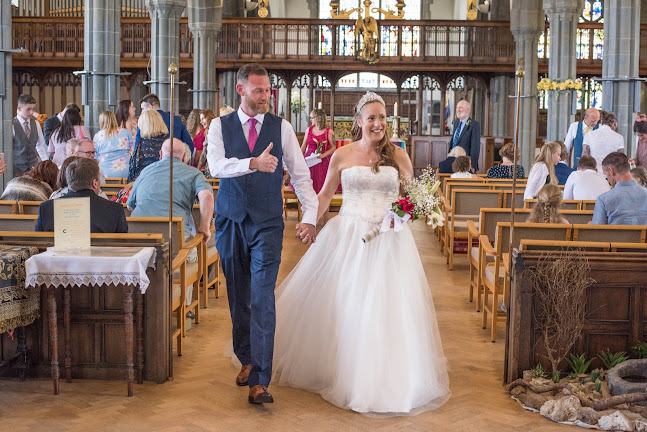Comments and reviews of Artisan Photography | Devon Wedding Photographer