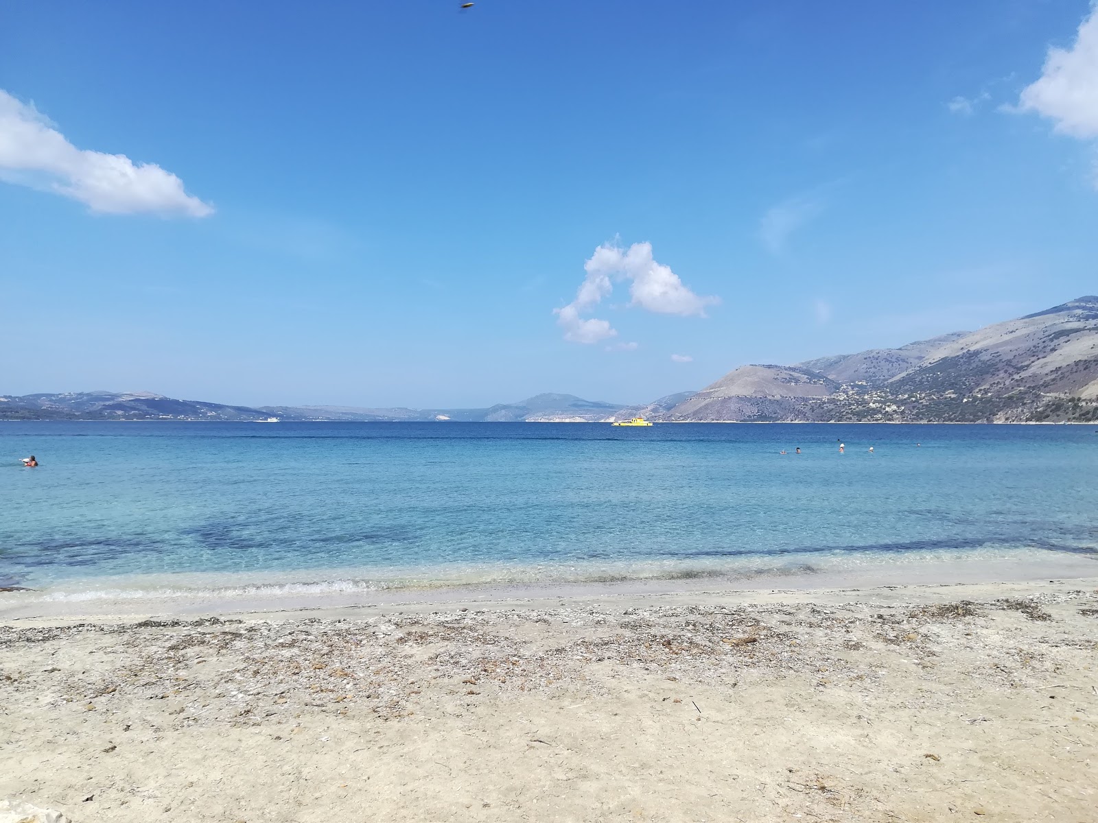 Foto van Fanari beach met laag niveau van netheid