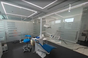 Studio Dentistico Dott. Maurizio Favalli image