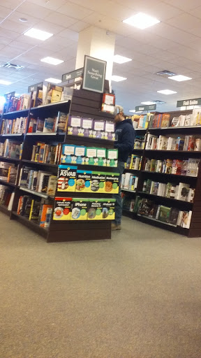 Book Store «Barnes & Noble», reviews and photos, 3100 Main St #1400, Maumee, OH 43537, USA