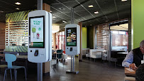 Atmosphère du Restauration rapide McDonald's à Les Angles - n°7