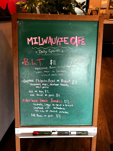 Cafe «Milwaukie Cafe and Bottle Shop», reviews and photos, 9401 SE 32nd Ave, Milwaukie, OR 97222, USA