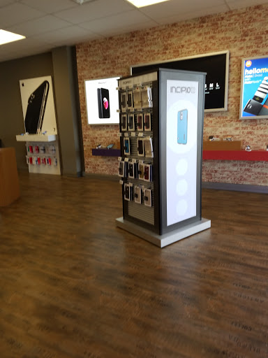 Cell Phone Store «Verizon Authorized Retailer, TCC», reviews and photos, 1870 N State St, North Vernon, IN 47265, USA