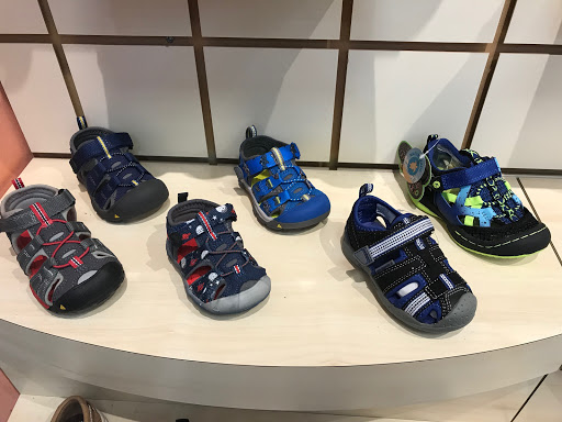 Shoe Store «Stride Rite», reviews and photos, 160 N Gulph Rd, King of Prussia, PA 19406, USA