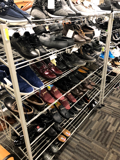 Clothing Store «Burlington Coat Factory», reviews and photos, 80 Boston Post Rd, Orange, CT 06477, USA