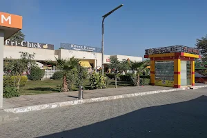 Makhdoom Service Area - South image