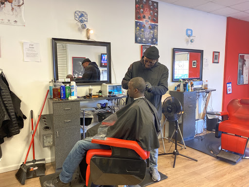 Barber Shop «Man Cave Cutz Barbershop», reviews and photos, 18230 E 9 Mile Rd, Eastpointe, MI 48021, USA