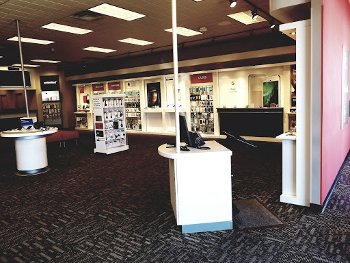Cell Phone Store «Verizon», reviews and photos, 1805 S Loop 288, Denton, TX 76205, USA