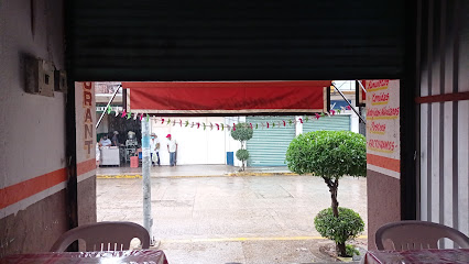 Restaurant yaya - Calle Hidalgo Av. Principal al H. Ayuntamiento, Centro, 41600 San Luis Acatlán, Gro., Mexico