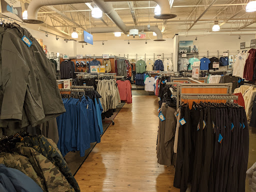 Sportswear Store «Columbia Sportswear Outlet Store», reviews and photos, 5885 Gulf Fwy #301, Texas City, TX 77591, USA