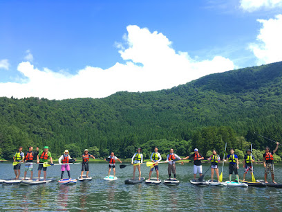 green field SUP tours