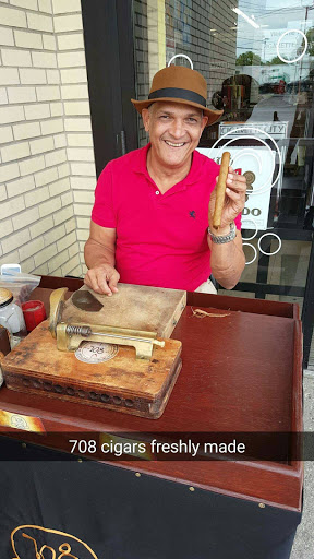 Liquor Store «Cigarette City Liquors», reviews and photos, 6250 Harlem Ave, Summit, IL 60501, USA