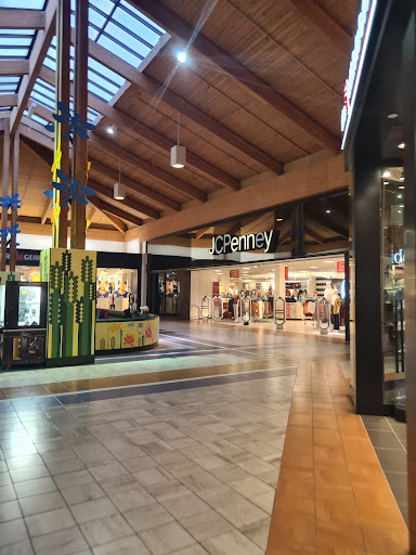 Shopping Mall «Louis Joliet Mall», reviews and photos, 3340 Mall Loop Dr, Joliet, IL 60431, USA