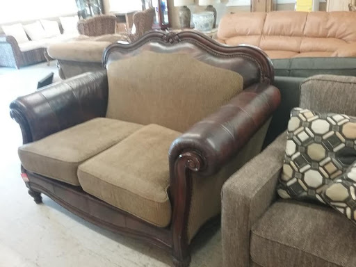 Furniture Store «Help U Sell Furniture & Consignment», reviews and photos, 4444 Stockton Hill Rd, Kingman, AZ 86409, USA