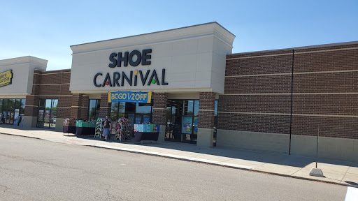 Shoe Store «Shoe Carnival», reviews and photos, 354 S Randall Rd, South Elgin, IL 60177, USA