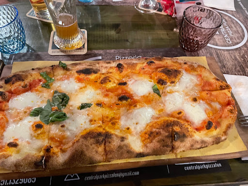 Central park Pizza fun in Reggio Calabria, Città Metropolitana di Reggio Calabria