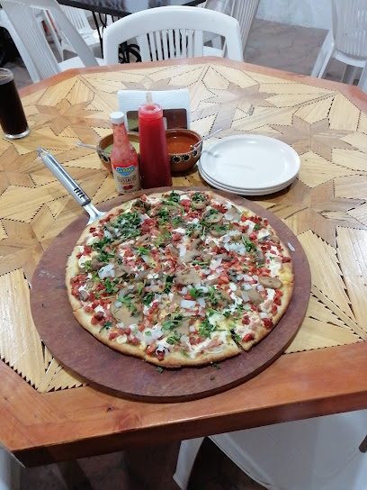 Pizzería LaTroje - Gómez Farias 144, Quinta Manzana, 95834 Santiago Tuxtla, Ver., Mexico